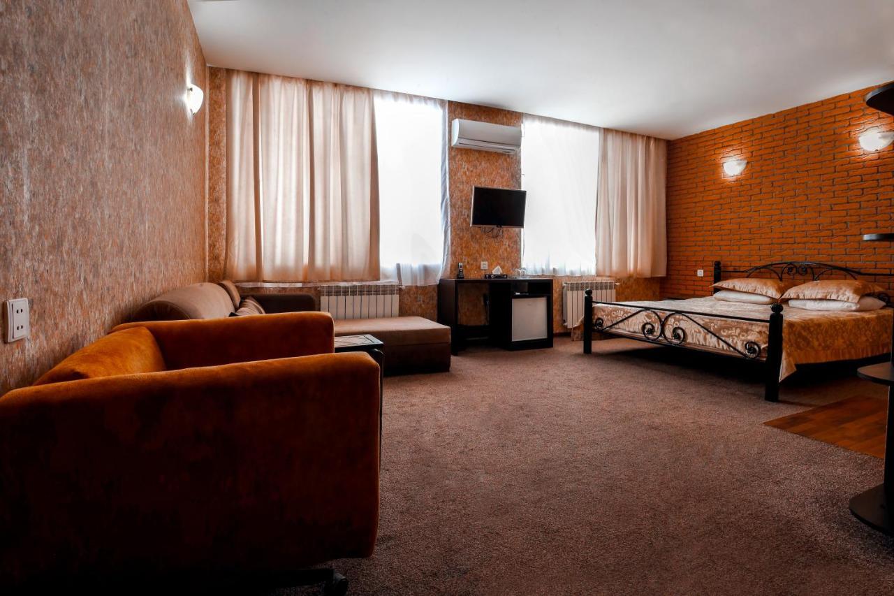 Evim Otel Zaqatala Esterno foto