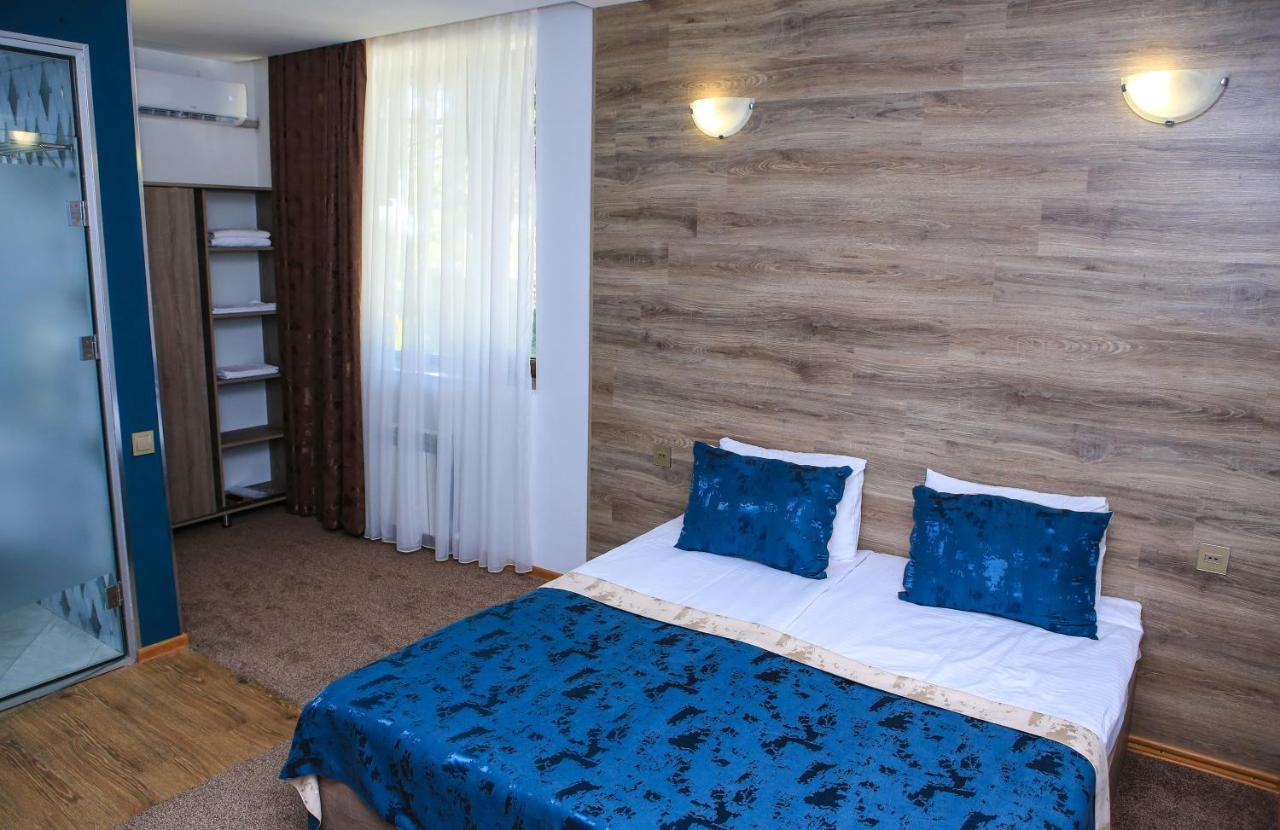 Evim Otel Zaqatala Esterno foto