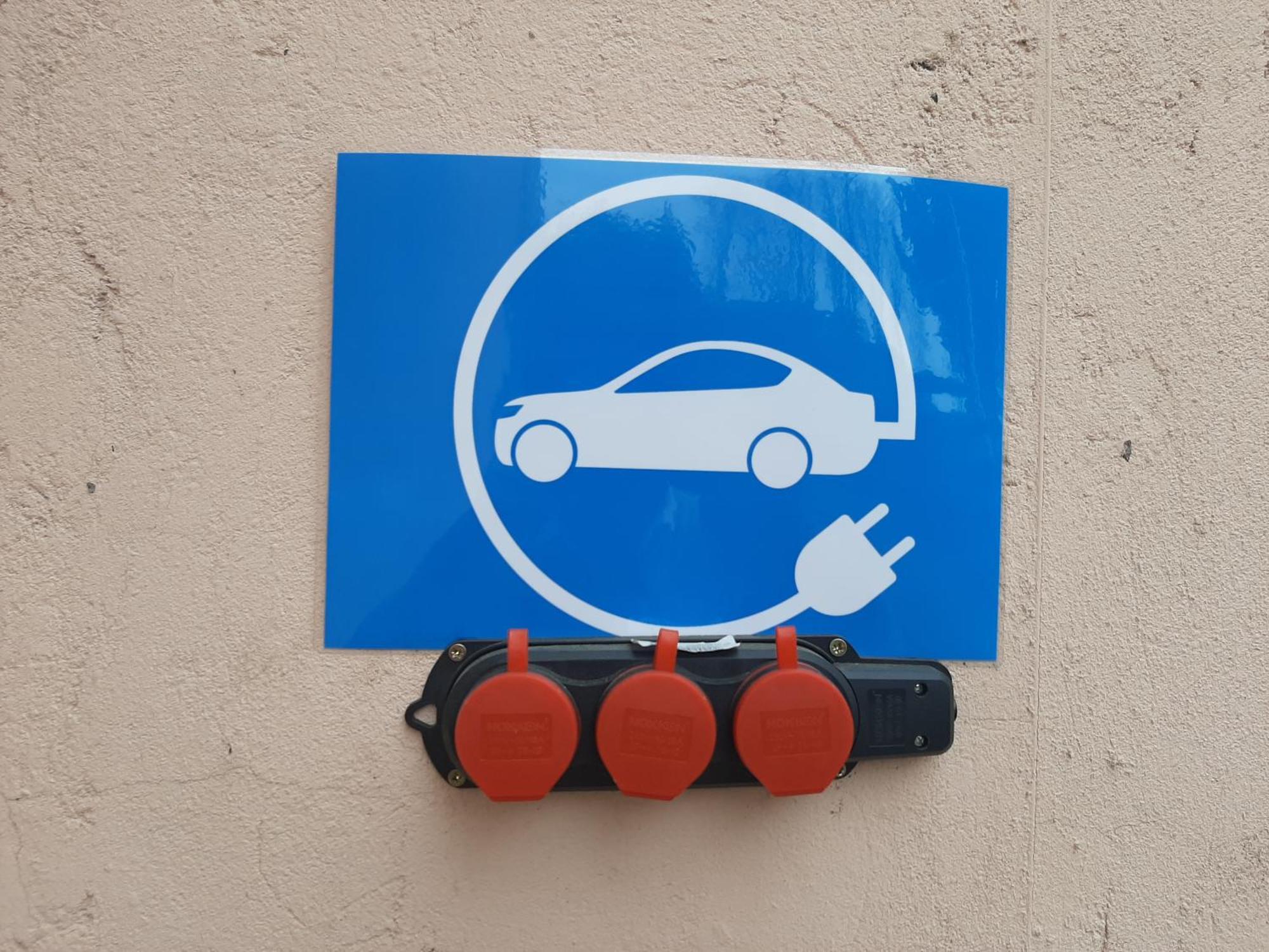 Evim Otel Zaqatala Esterno foto