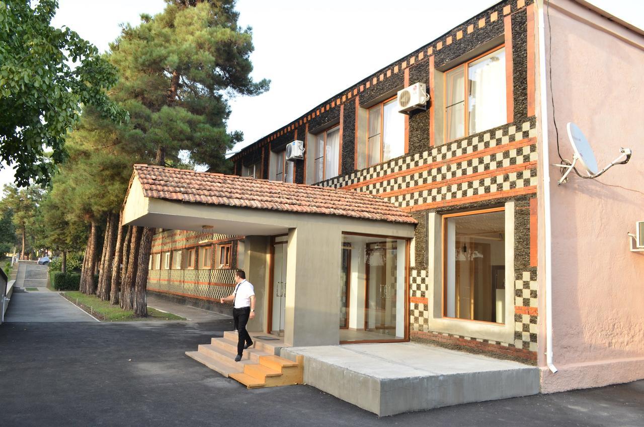 Evim Otel Zaqatala Esterno foto