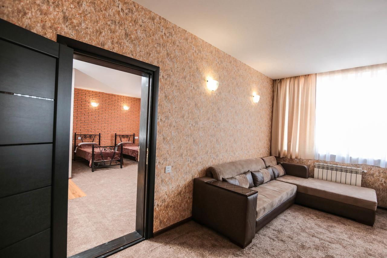 Evim Otel Zaqatala Esterno foto
