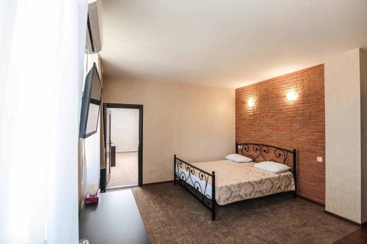 Evim Otel Zaqatala Esterno foto