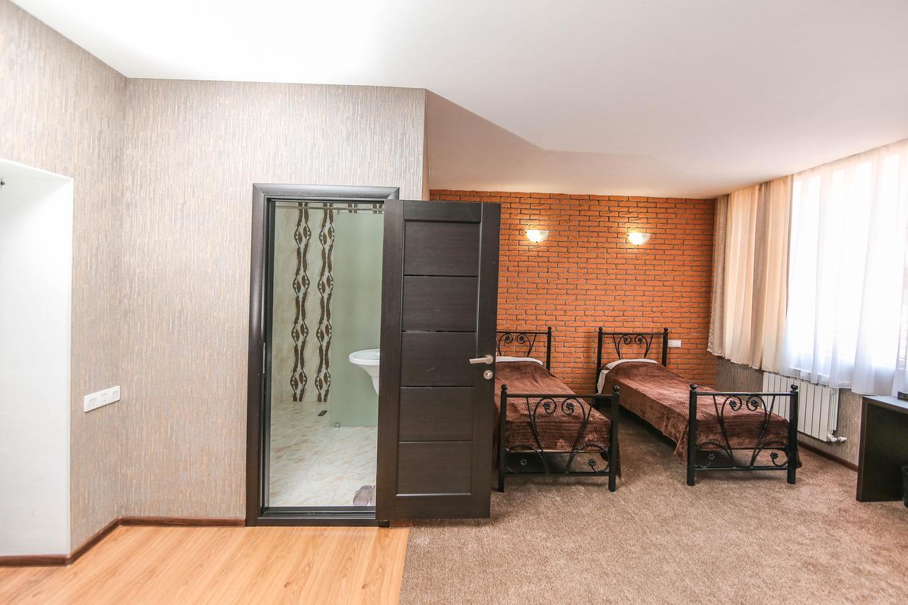 Evim Otel Zaqatala Esterno foto