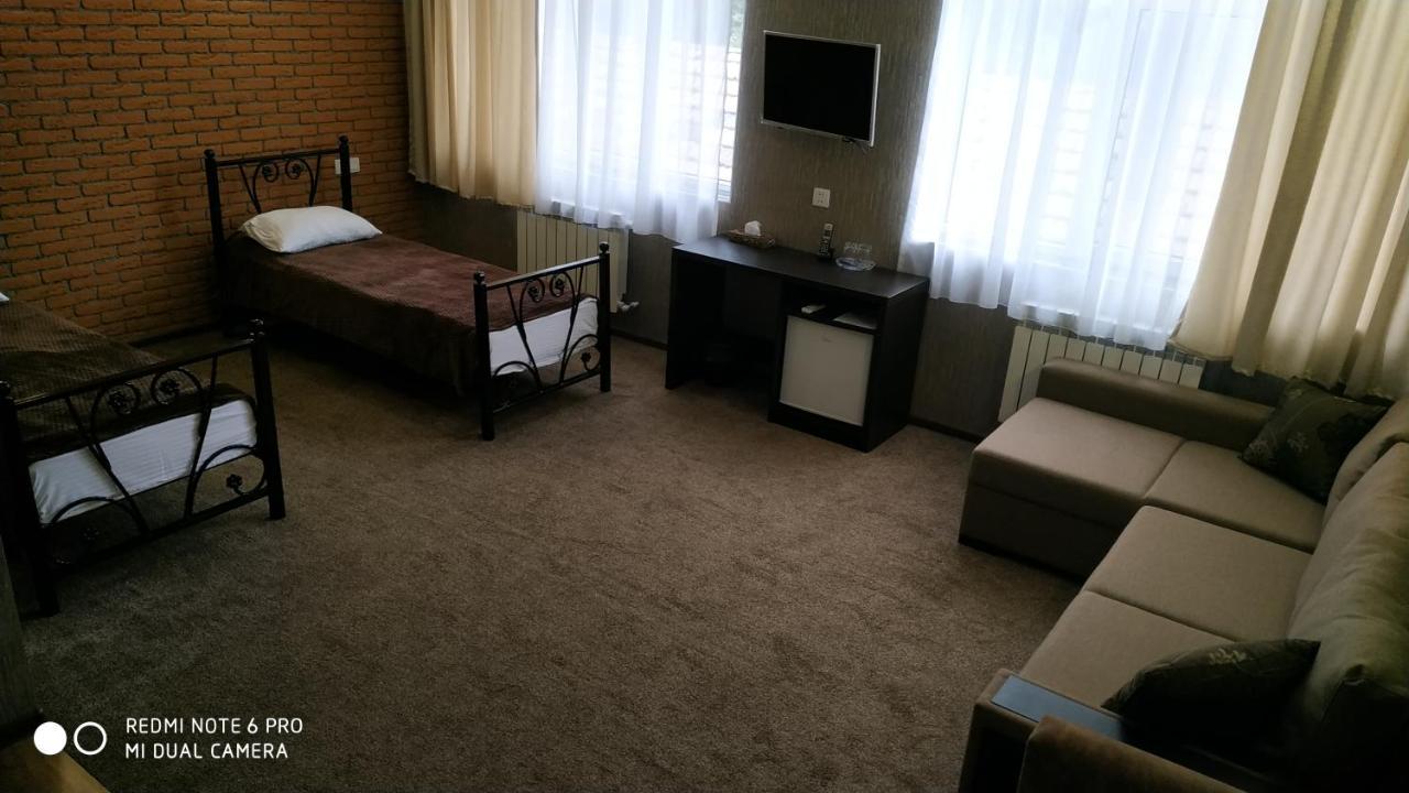 Evim Otel Zaqatala Esterno foto
